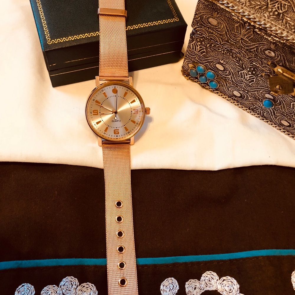 Watches - Picture 3 of 6